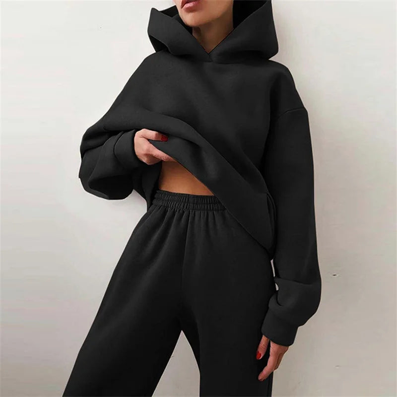 Women’s Relaxed Fit Two Piece Tracksuit Set