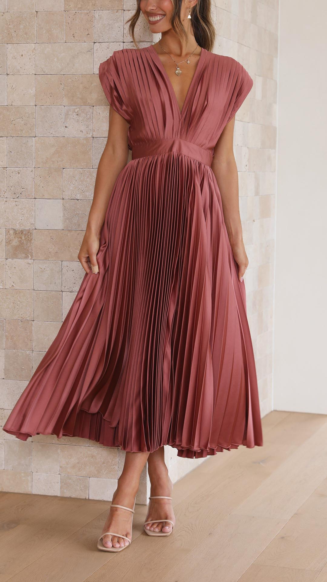 Women's Pleated Maxi Dress